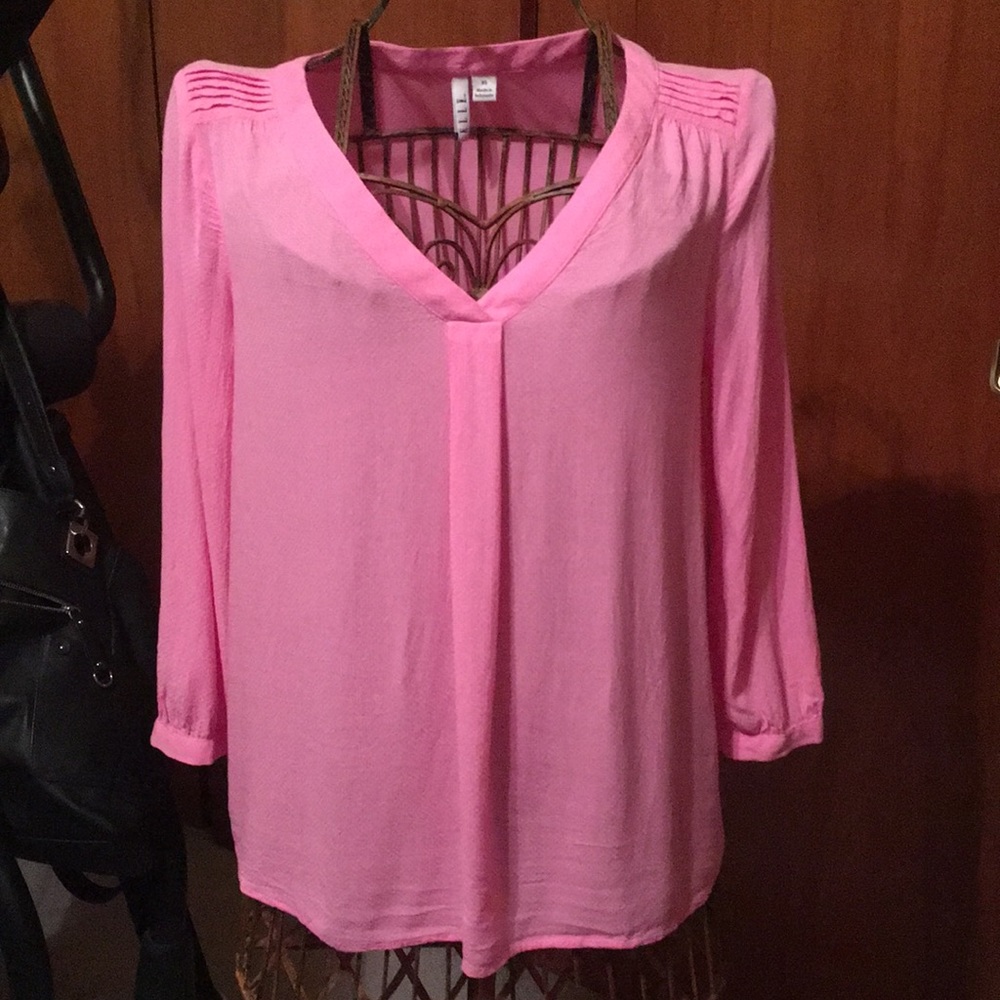 Elle 100% Rayon pink blouse